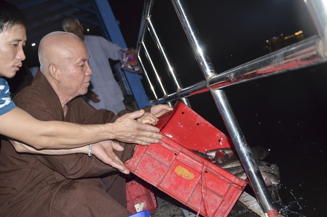 A praying ceremony for the rebirth and releasing creatures in Cu Chi