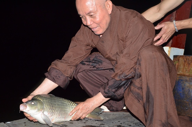 A praying ceremony for the rebirth and releasing creatures in Cu Chi