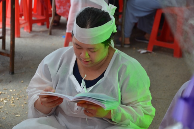 A praying ceremony for the rebirth and releasing creatures in Cu Chi