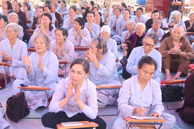 Pray-for-peace cultivation course at Tieu Dao Pagoda - QuangNinh Province