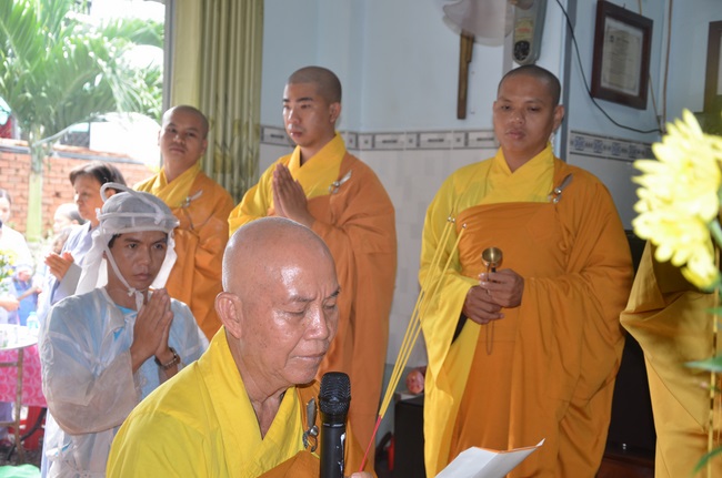 Lễ Cầu Siêu ở quận 12 và Phóng Sanh ở Củ Chi