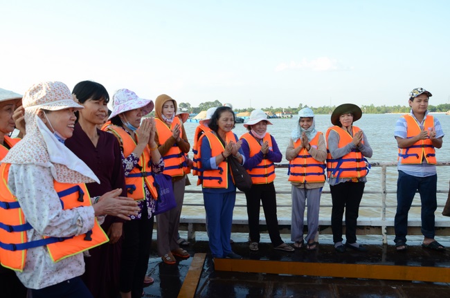 Lễ Cầu Siêu ở quận 12 và Phóng Sanh ở Củ Chi