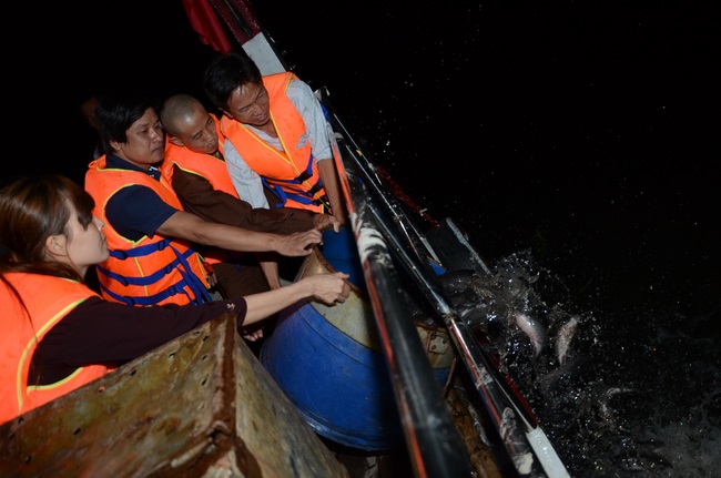 Lễ Cầu Siêu ở quận 12 và Phóng Sanh ở Củ Chi