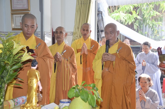 Lễ Cầu Siêu ở quận 12 và Phóng Sanh ở Củ Chi