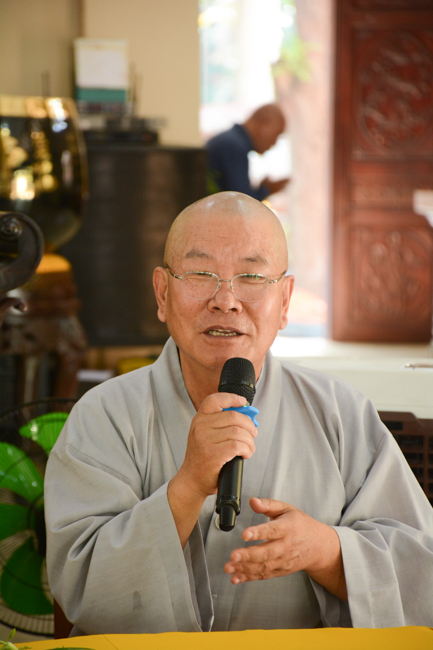 Korean Buddhist Delegation Visited Hoang Phap