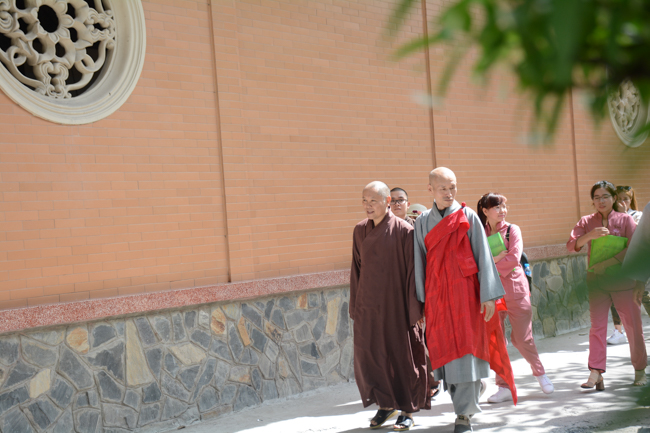 Korean Buddhist Delegation Visited Hoang Phap