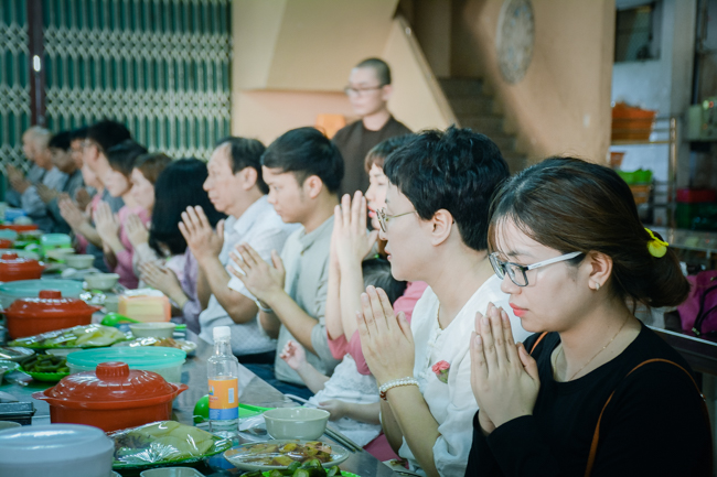 Korean Buddhist Delegation Visited Hoang Phap