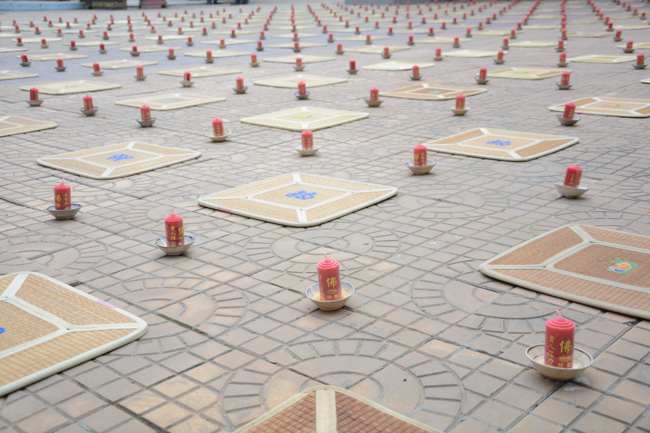 Đêm hoa đăng kỷ niệm đức Phật A-di-đà tại chùa Long Hoa  – Long An