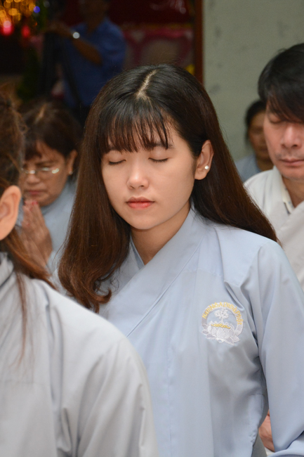 Đêm hoa đăng kỷ niệm đức Phật A-di-đà tại chùa Phước Thiện  – TP. Hồ Chí Minh