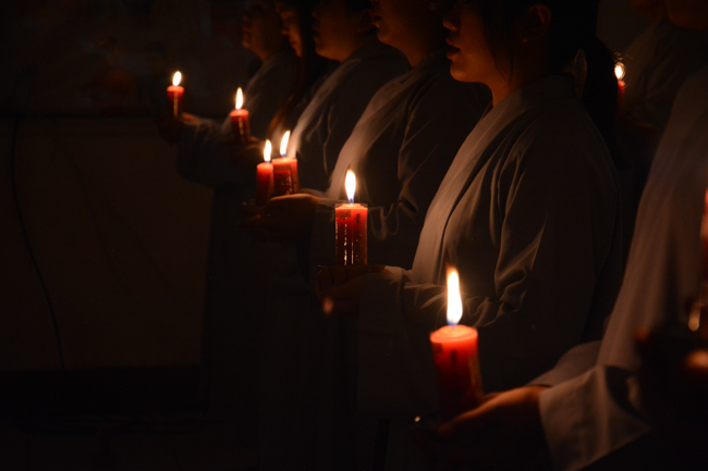 Đêm hoa đăng kỷ niệm đức Phật A-di-đà tại chùa Phước Thiện  – TP. Hồ Chí Minh