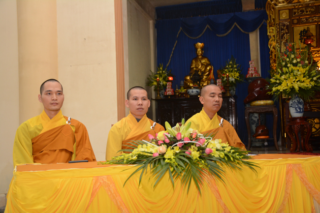 The ceremony of taking refuge at Tay Khanh Pagoda - Thai Binh