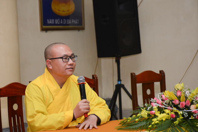 The ceremony of taking refuge at Tay Khanh Pagoda - Thai Binh