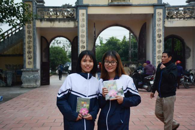 The ceremony of taking refuge at Tay Khanh Pagoda - Thai Binh