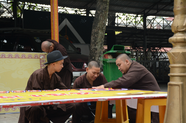 Prepare for Amitabha Buddha’s Birthday