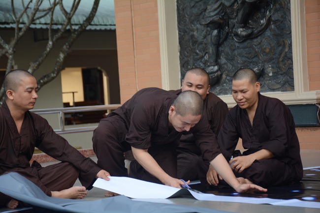 Prepare for Amitabha Buddha’s Birthday