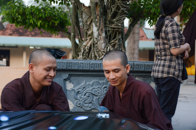 Prepare for Amitabha Buddha’s Birthday