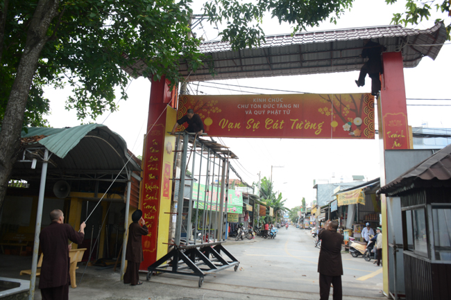 Prepare for Amitabha Buddha’s Birthday