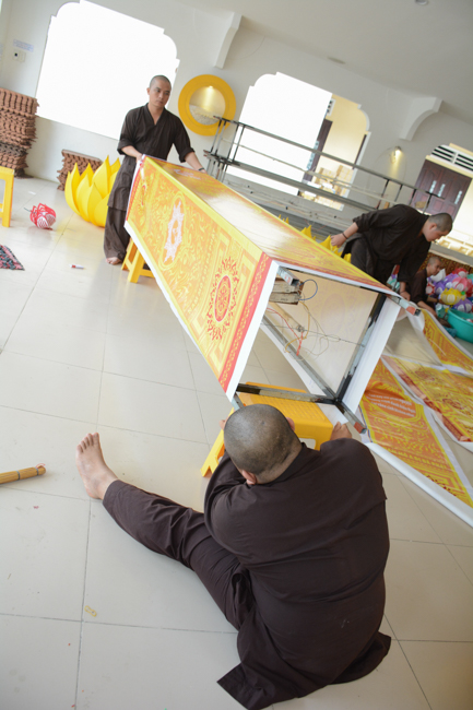 Prepare for Amitabha Buddha’s Birthday