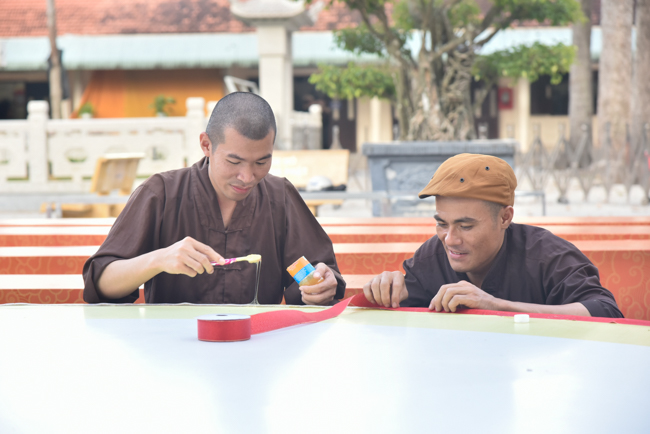 Prepare for Amitabha Buddha’s Birthday