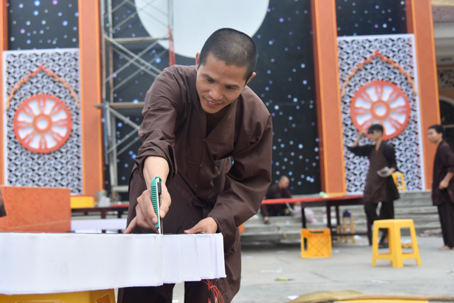 Prepare for Amitabha Buddha’s Birthday