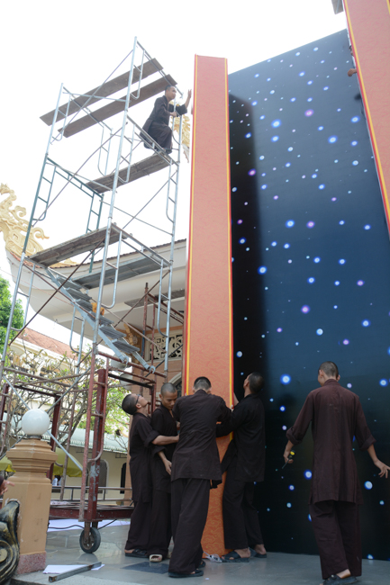 Prepare for Amitabha Buddha’s Birthday