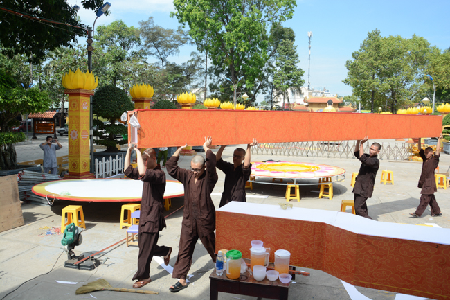 Prepare for Amitabha Buddha’s Birthday