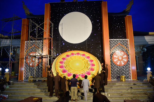 Prepare for Amitabha Buddha’s Birthday