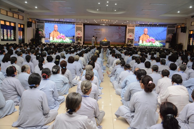 Dharma Talk “Face to Suffering” - The 90th Seven-Day Retreat