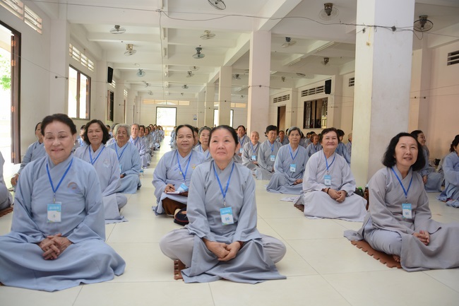 Dharma Talk “Face to Suffering” - The 90th Seven-Day Retreat