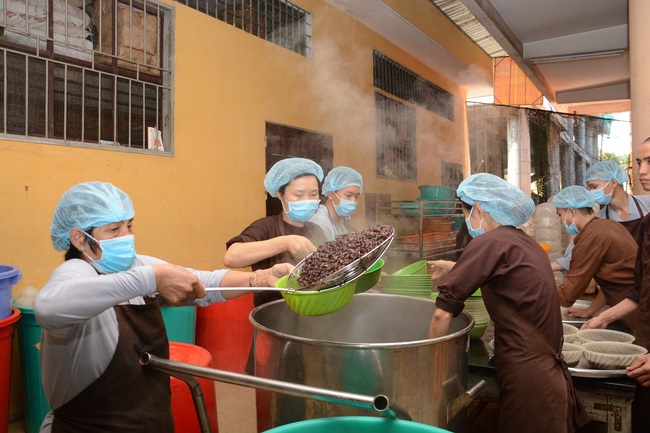 Dharma Talk “Face to Suffering” - The 90th Seven-Day Retreat