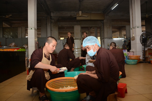 Dharma Talk “Face to Suffering” - The 90th Seven-Day Retreat