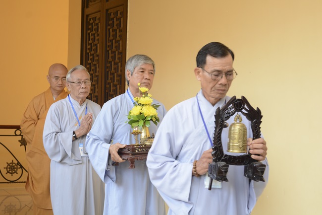 Dharma Talk “Face to Suffering” - The 90th Seven-Day Retreat