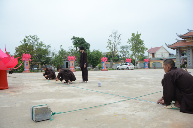 Lantern Lighting Ritual to commemorate Amitabha’s Birthday at Co Am Pagoda – Nghe An