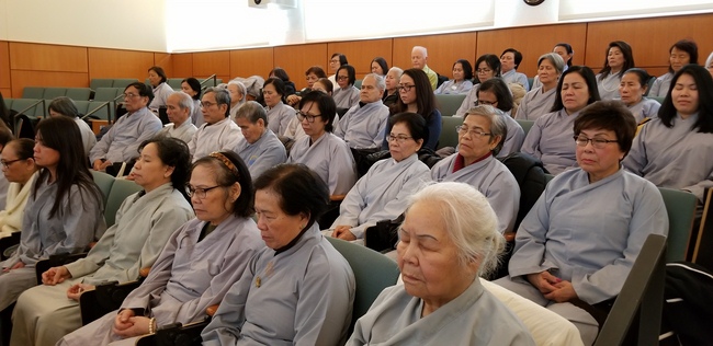 Ngày quán niệm tại ĐH Harvard: Vẫn Còn Hạnh Phúc