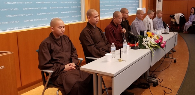 Ngày quán niệm tại ĐH Harvard: Vẫn Còn Hạnh Phúc