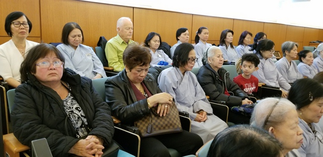 Ngày quán niệm tại ĐH Harvard: Vẫn Còn Hạnh Phúc