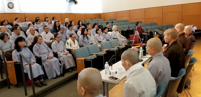 Ngày quán niệm tại ĐH Harvard: Vẫn Còn Hạnh Phúc