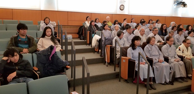 Ngày quán niệm tại ĐH Harvard: Vẫn Còn Hạnh Phúc