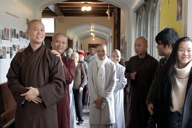 Ngày quán niệm tại ĐH Harvard: Vẫn Còn Hạnh Phúc