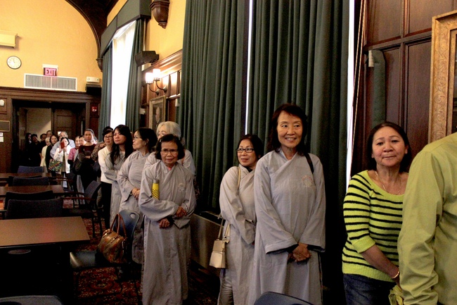 Ngày quán niệm tại ĐH Harvard: Vẫn Còn Hạnh Phúc