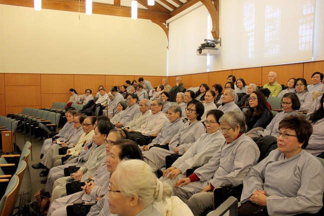 Ngày quán niệm tại ĐH Harvard: Vẫn Còn Hạnh Phúc