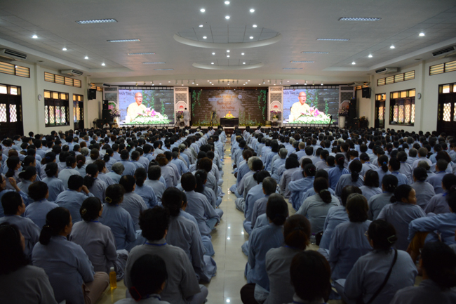 Dharma Talk “Giving up – Letting go” – The 90th Seven-Day Retreat