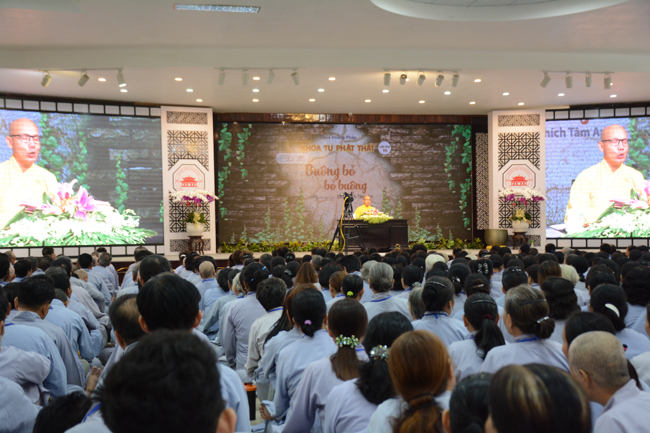 Dharma Talk “Giving up – Letting go” – The 90th Seven-Day Retreat