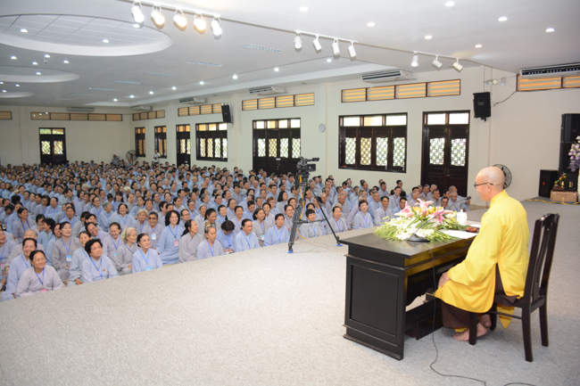 Dharma Talk “Giving up – Letting go” – The 90th Seven-Day Retreat