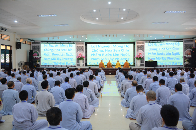 Dharma Talk “Giving up – Letting go” – The 90th Seven-Day Retreat