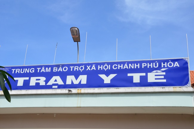 Tặng quà tại Trung tâm bảo trợ xã  hội Chánh Phú Hòa