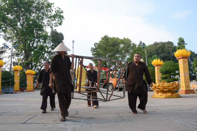 Trước Giờ G đêm hoa đăng kỷ niệm đức Phật A-di-đà