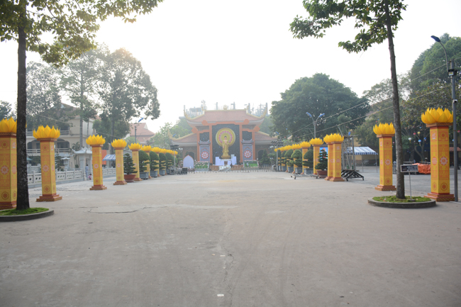 Trước Giờ G đêm hoa đăng kỷ niệm đức Phật A-di-đà