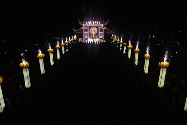 Lung linh đêm Di Đà 2018