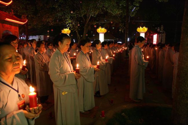 Lung linh đêm Di Đà 2018